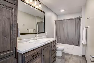 4947 Woodlands Drive, Eau Claire, WI 54703 - Photo 25