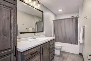 4947 Woodlands Dr, Eau Claire, WI 54703 - Photo 25