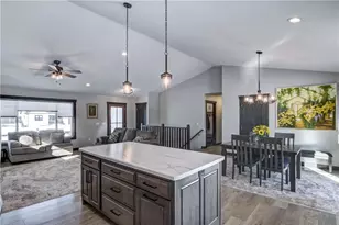 4947 Woodlands Dr, Eau Claire, WI 54703 - Photo 11