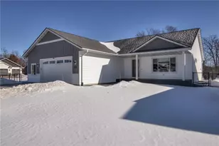 4947 Woodlands Dr, Eau Claire, WI 54703 - Photo 45