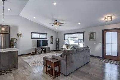 4947 Woodlands Drive, Eau Claire, WI 54703 - Photo 3