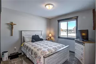 4947 Woodlands Dr, Eau Claire, WI 54703 - Photo 19