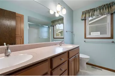 1323 Nixon Avenue, Eau Claire, WI 54701 - Photo 37