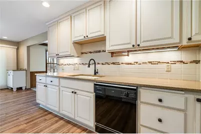 1323 Nixon Avenue, Eau Claire, WI 54701 - Photo 25