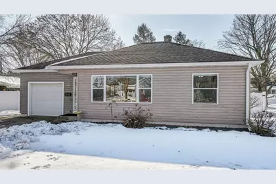 109 W Polk Avenue, Eau Claire, WI 54701 - Photo 1