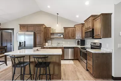 6362 Wilder Lane, Eau Claire, WI 54703 - Photo 5