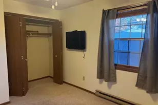 304 Parkview Ct, Altoona, WI 54720 - Photo 11