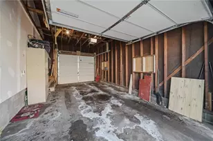 1607 Broadway St, Menomonie, WI 54751 - Photo 39