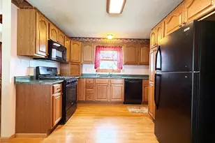 854A 6th St, Clayton, WI 54004 - Photo 5