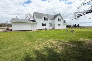 854 6th St, Clayton, WI 54004 - Photo 37
