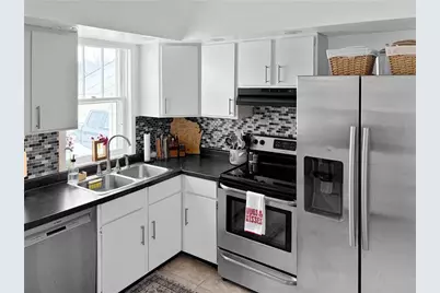 33 W Walnut Street, Chippewa Falls, WI 54729 - Photo 7