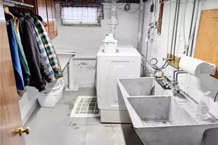 33 W Walnut St, Chippewa Falls, WI 54729 - Photo 33