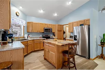 4325 E Hamilton Avenue #15, Eau Claire, WI 54701 - Photo 5