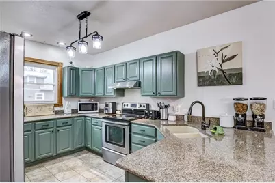 903 Summer Street, Eau Claire, WI 54701 - Photo 7