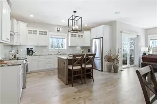 4615 S Oakwood Hills Pkwy, Eau Claire, WI 54701 - Photo 5