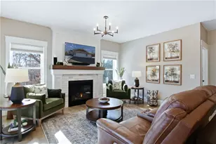 4615 S Oakwood Hills Pkwy, Eau Claire, WI 54701 - Photo 3