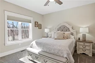 4615 S Oakwood Hills Pkwy, Eau Claire, WI 54701 - Photo 9