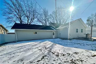928 Loring St, Altoona, WI 54720 - Photo 27