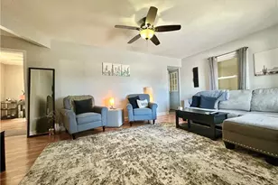 928 Loring St, Altoona, WI 54720 - Photo 9