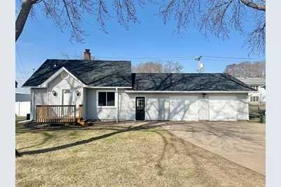 928 Loring Street, Altoona, WI 54720 - Photo 1
