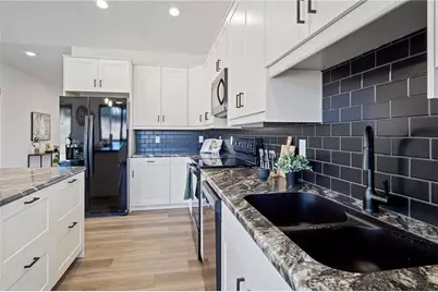 3355 Iris Drive, Eau Claire, WI 54703 - Photo 17