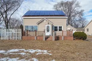 1715 SE 2nd Ave, Menomonie, WI 54751 - Photo 1