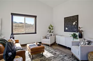 3367 Iris Dr, Eau Claire, WI 54703 - Photo 9