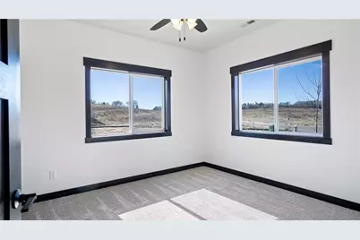 3367 Iris Drive, Eau Claire, WI 54703 - Photo 23