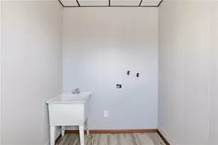 817 E Grand Ave, Eau Claire, WI 54701 - Photo 17