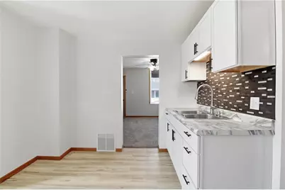 817 E Grand Avenue, Eau Claire, WI 54701 - Photo 11