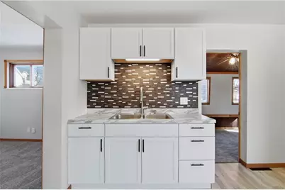 817 E Grand Avenue, Eau Claire, WI 54701 - Photo 13