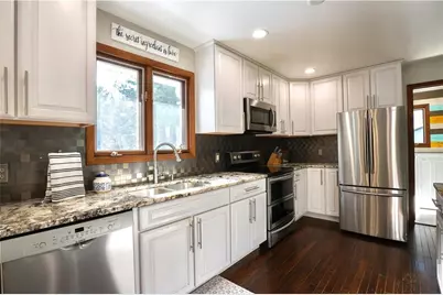 1511 Pine Park Drive, Eau Claire, WI 54701 - Photo 7