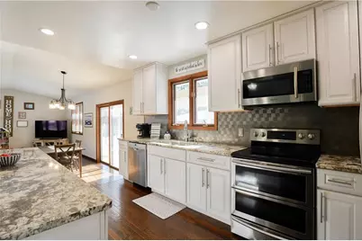 1511 Pine Park Drive, Eau Claire, WI 54701 - Photo 9