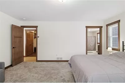 4919 Woodlands Drive, Eau Claire, WI 54703 - Photo 11