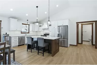 4919 Woodlands Drive, Eau Claire, WI 54703 - Photo 5