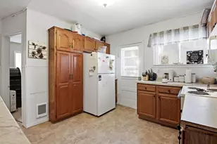 420 E Elm Ave, Menomonie, WI 54751 - Photo 7