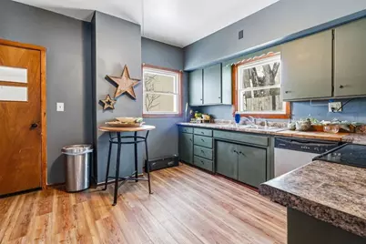 708 Eddy Street, Eau Claire, WI 54703 - Photo 9