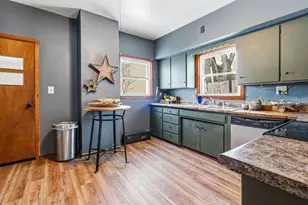 708 Eddy St, Eau Claire, WI 54703 - Photo 9