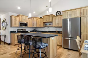 2874 Longwing Ct, Altoona, WI 54720 - Photo 5