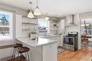 2909 S Lexington Blvd, Eau Claire, WI 54701 - Photo 7