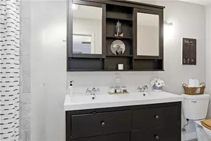 2909 S Lexington Blvd, Eau Claire, WI 54701 - Photo 5