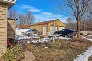 204 NE 2nd St, Black River Falls, WI 54615 - Photo 3