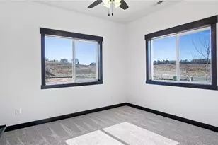 3373 Iris Dr, Eau Claire, WI 54703 - Photo 23