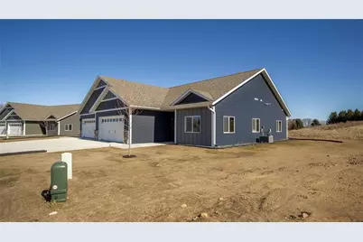 3373 Iris Drive, Eau Claire, WI 54703 - Photo 3