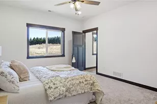 3375 Iris Dr, Eau Claire, WI 54703 - Photo 15