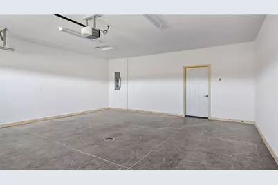 3375 Iris Drive, Eau Claire, WI 54703 - Photo 27