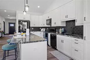 3375 Iris Dr, Eau Claire, WI 54703 - Photo 5