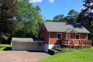 1435 McKinley Rd, Eau Claire, WI 54703 - Photo 1