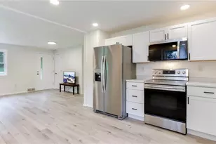 1435 McKinley Rd, Eau Claire, WI 54703 - Photo 7