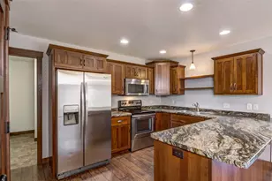 617 Blue Karner Dr, Altoona, WI 54720 - Photo 21